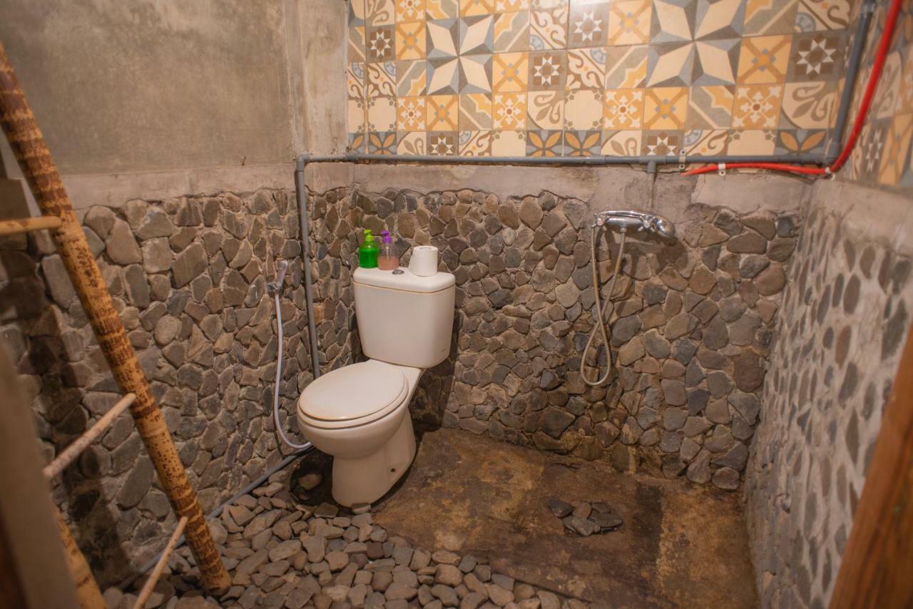 The Village Bed And Breakfast Lovina Екстериор снимка